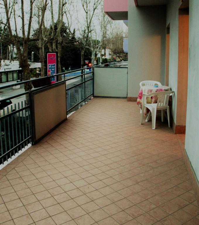 Hotel Midi Riccione Buitenkant foto